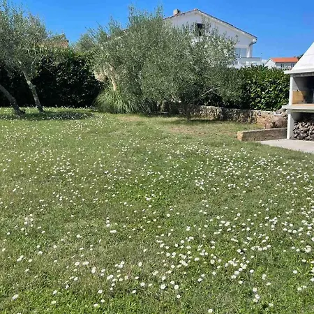 With Parking Space Vantacici, Krk - 5566 Apartmán Malinska
